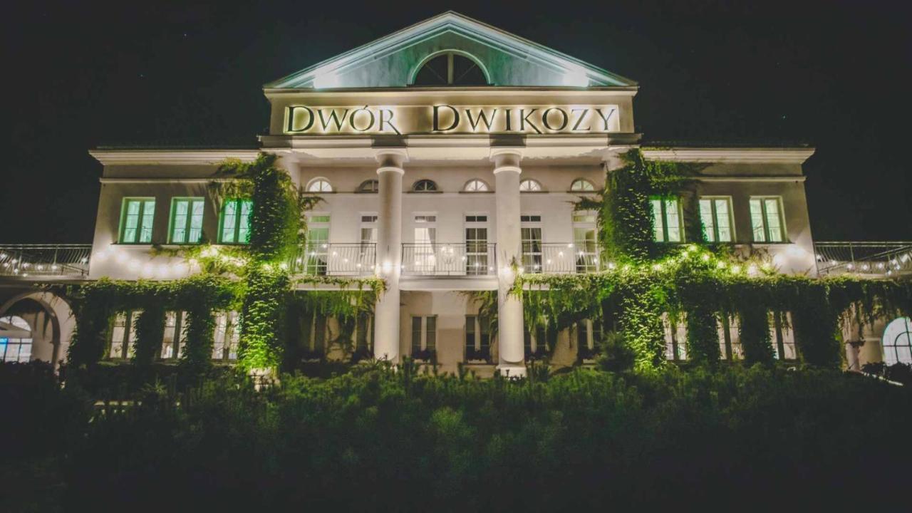 Dwor Dwikozy Hotel Exterior photo